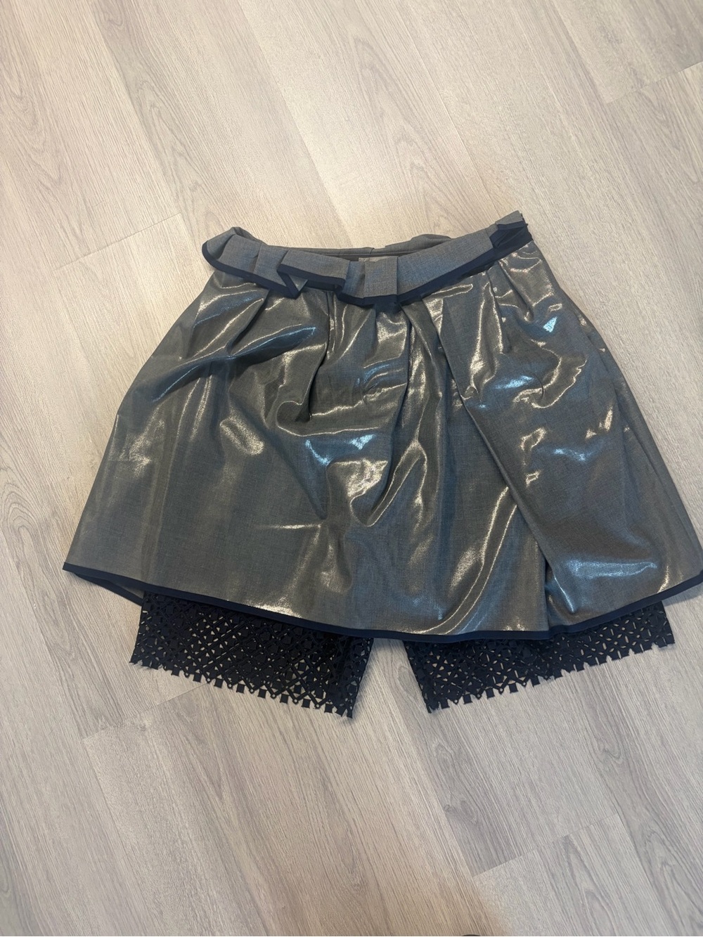 Kolor Metallic Gray and Geometric Lace Short Skort